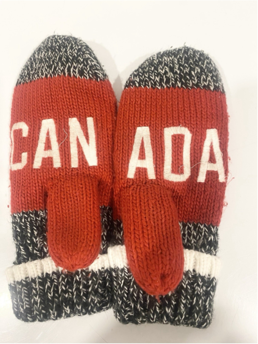 Hudson’s Bay Team Canada 2014 Sochi Olympic Mittens Adult L/XL HBC Preowned - Picture 5 of 8